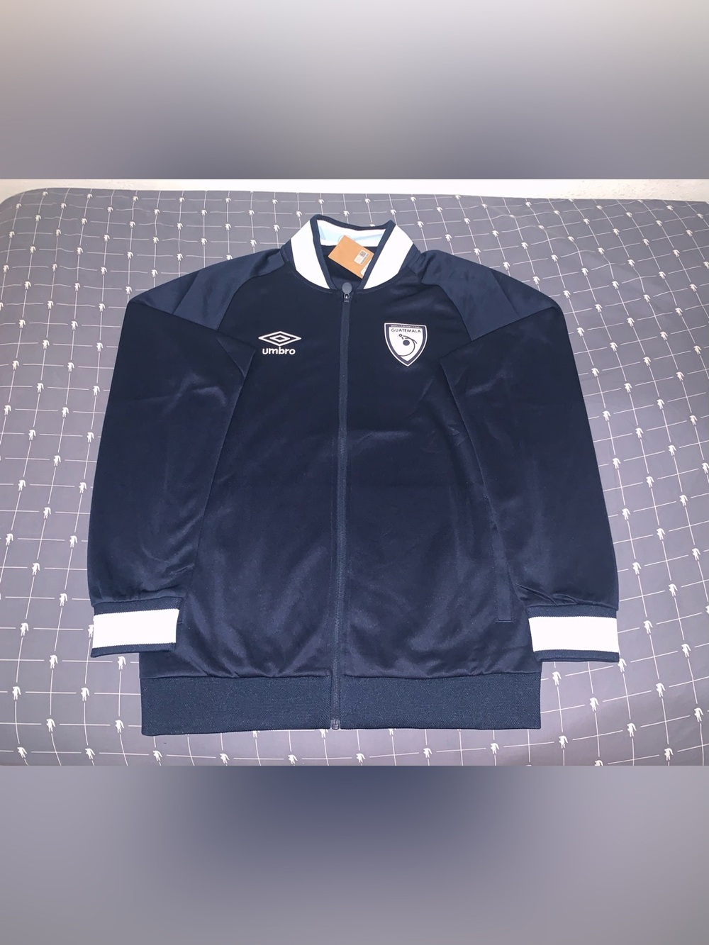 Umbro Guatemala Men's 2025/2026 Presentation Jacket SKU: UUM1GUJK525101 Size:M